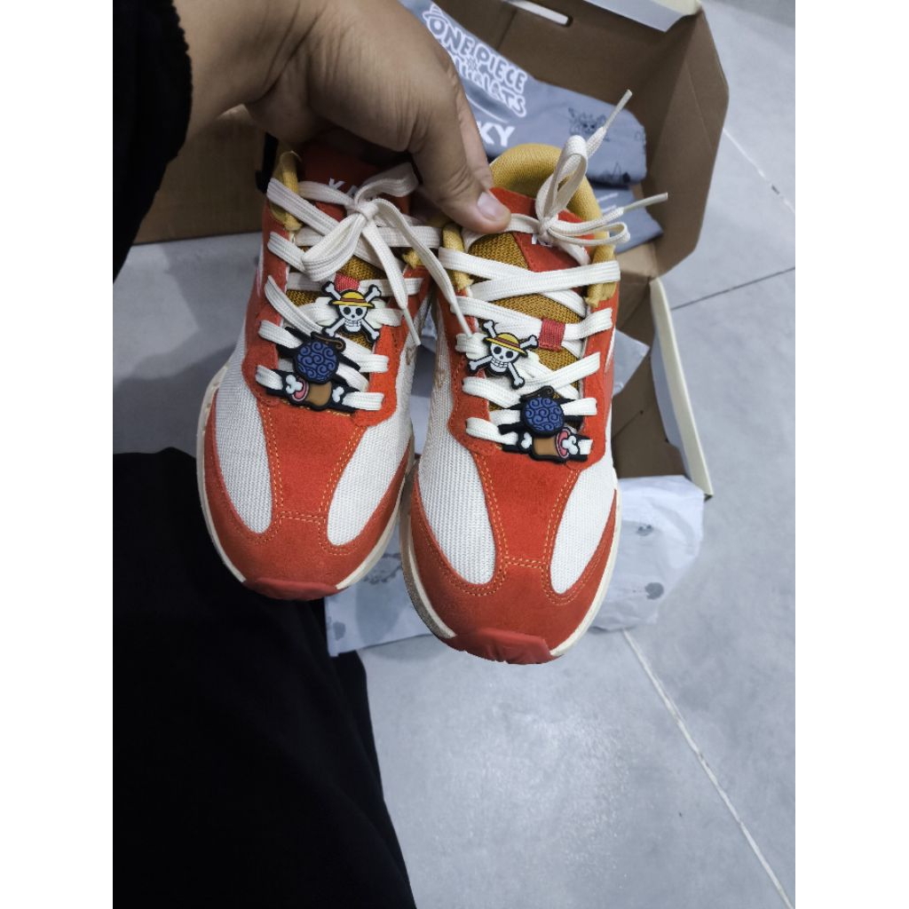 kanky one piece size 43 preloved second