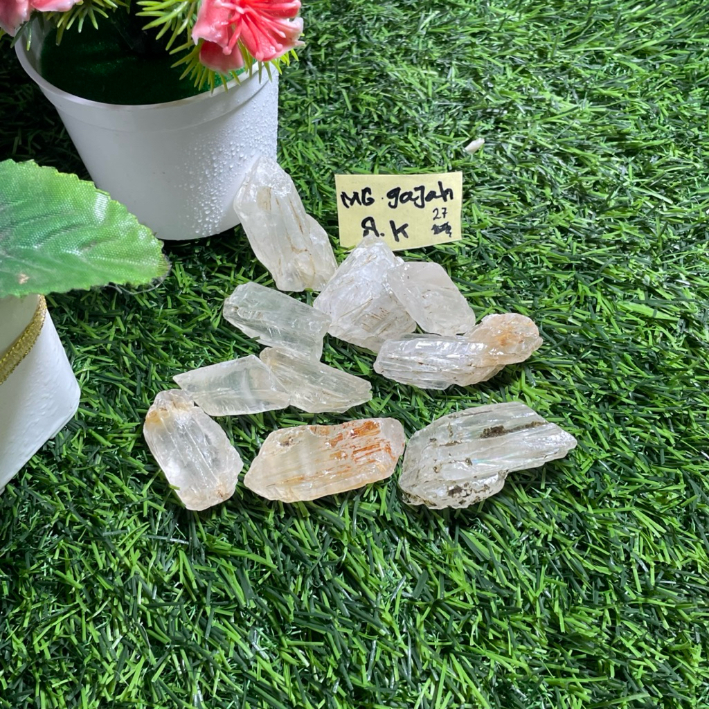 batu MG kristal unik antik / bongkahan MG kristal unik antik