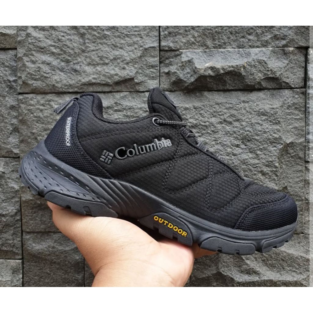 Sepatu Outdoor Columbia Gore-Tex