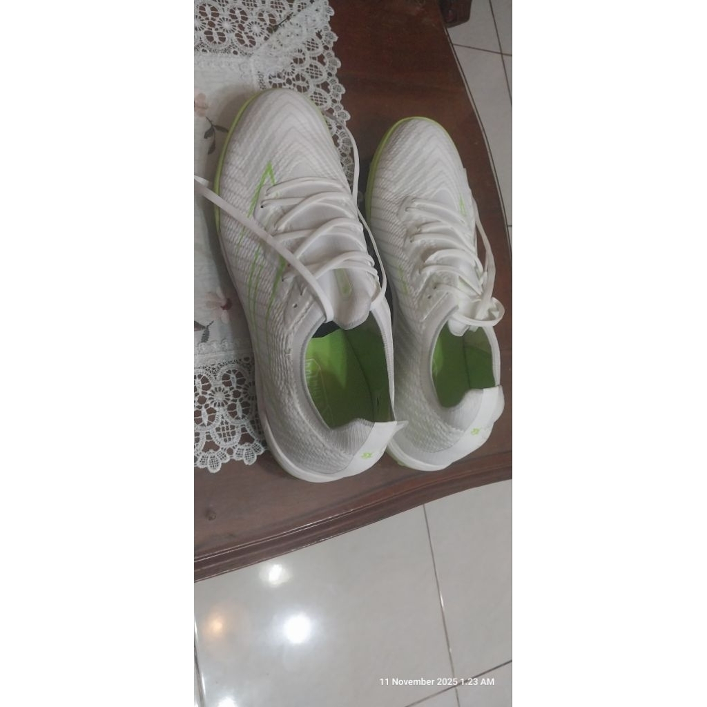 dijual sepatu mini soccer mills