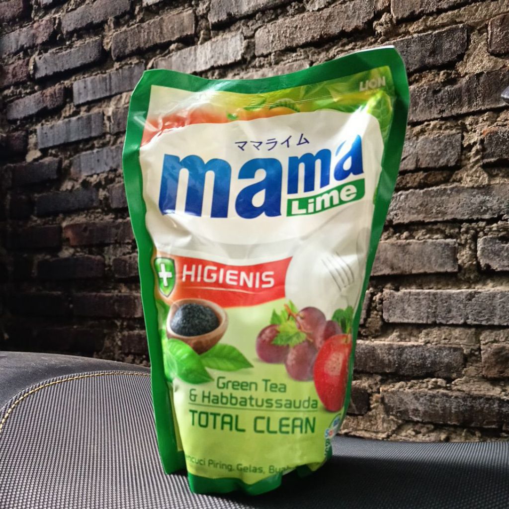mama lemon green tea & habbatussauda 680ml