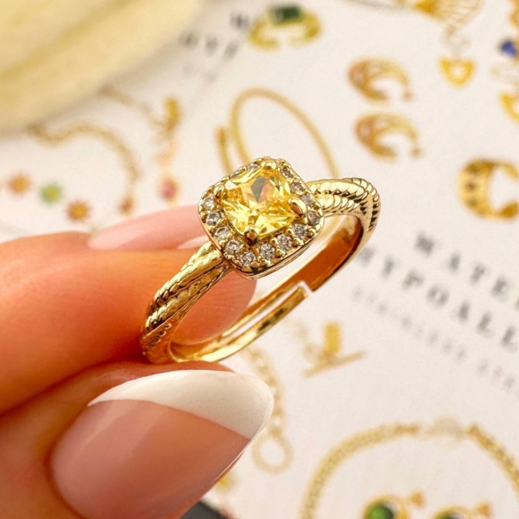 Cincin Kuningan, berlapis emas 18 karat