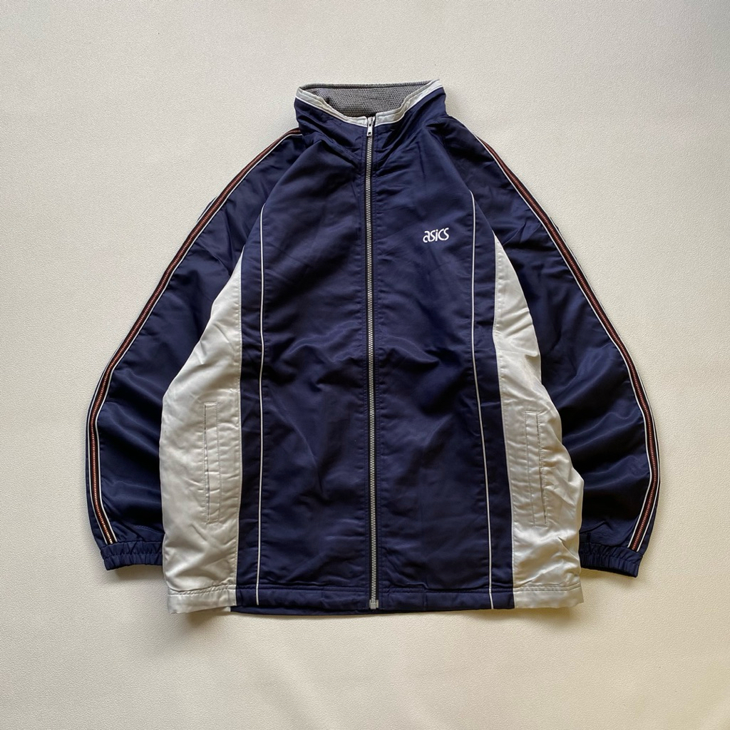 jaket windbreaker asics