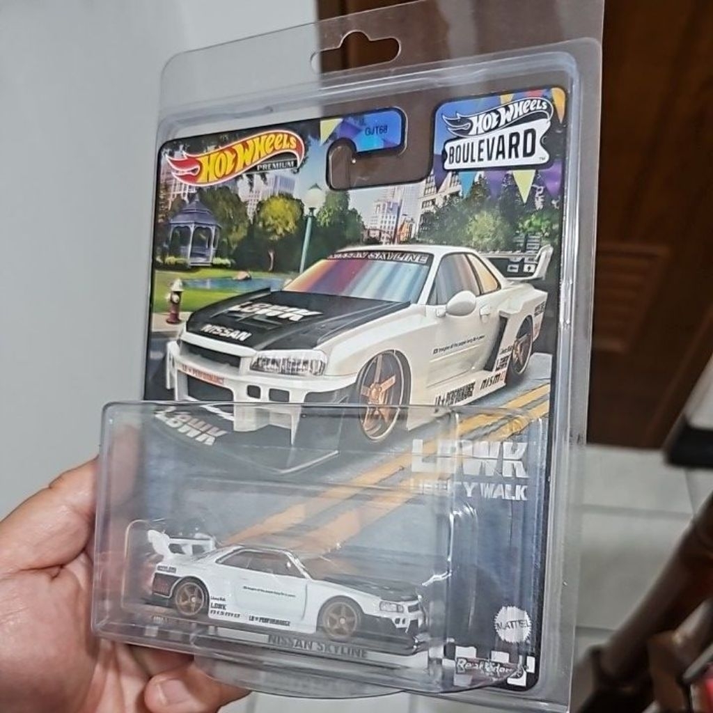 Hot wheels R34 LBWK Boulevard