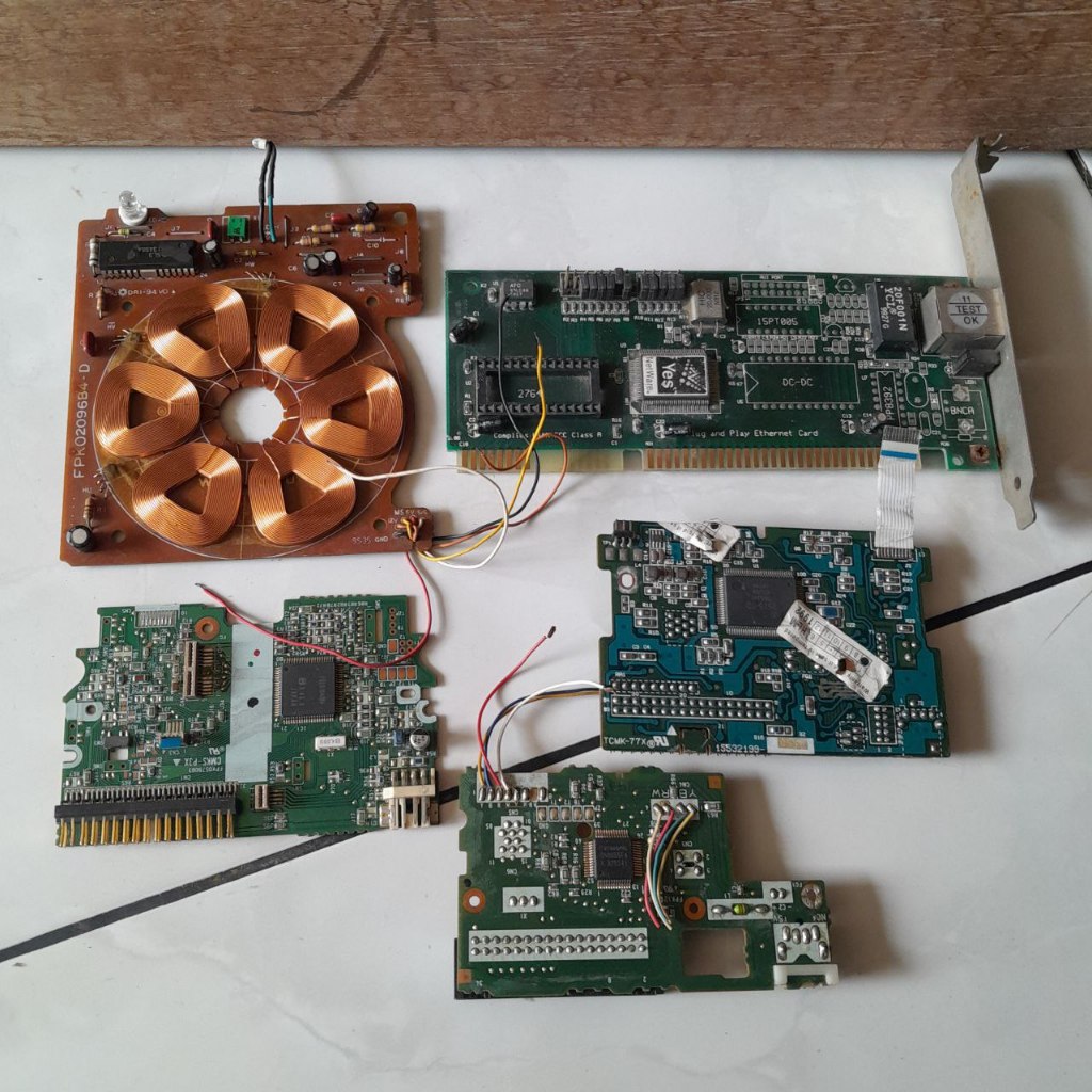 Mainboard PCB Hardisk ATA Jadul / Modem