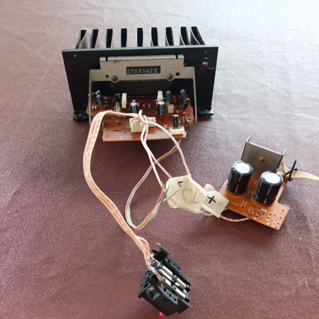 kit stk 4142 ii  power bekas compo Sony normal