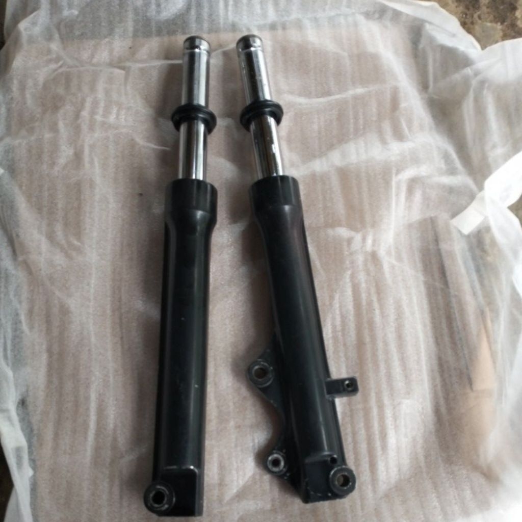 SHOCK DEPAN MIO SPORTY