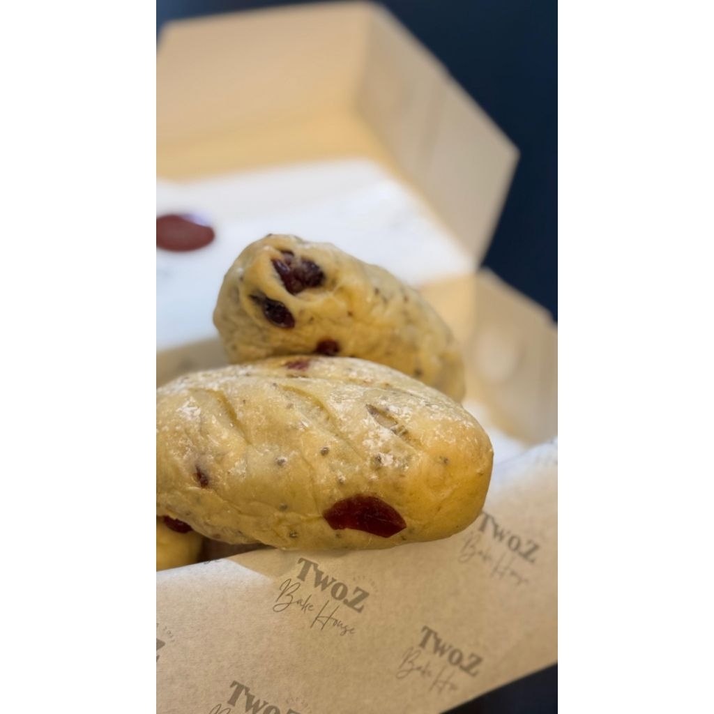 Cranberry Cheese Bread — by Two.Z Bandung — Cream Cheese