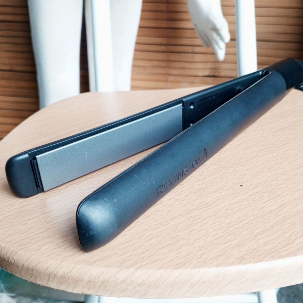 Catokan rambut/Pelurus rambut merk Remington type S11A original preloved