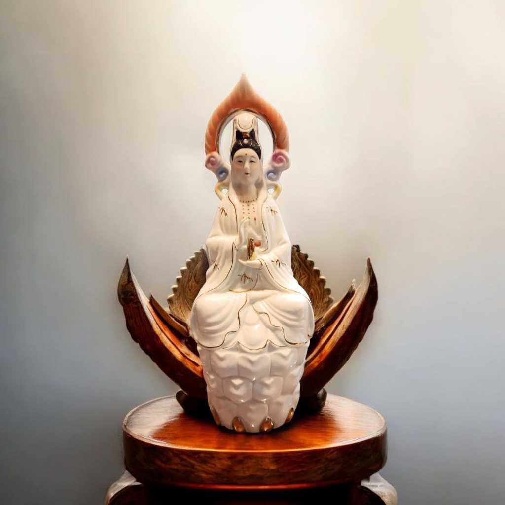 Rupang/Patung Dewi Kwan Im Keramik/Porselen-Simbol Belas Kasih Dan Kedamaian