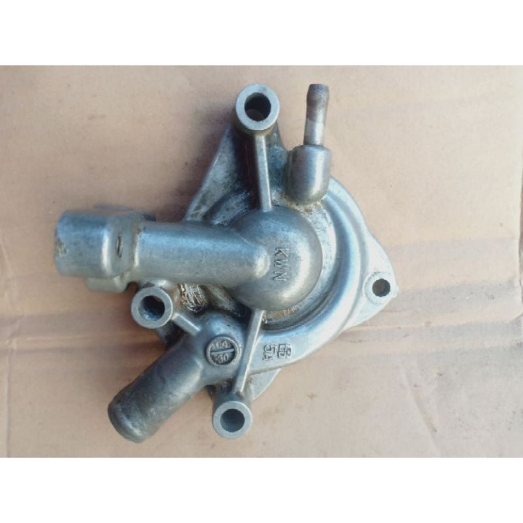 TUTUP WATER PUMP HONDA VARIO 125 / VARIO 150 ORIGINAL COPOTAN