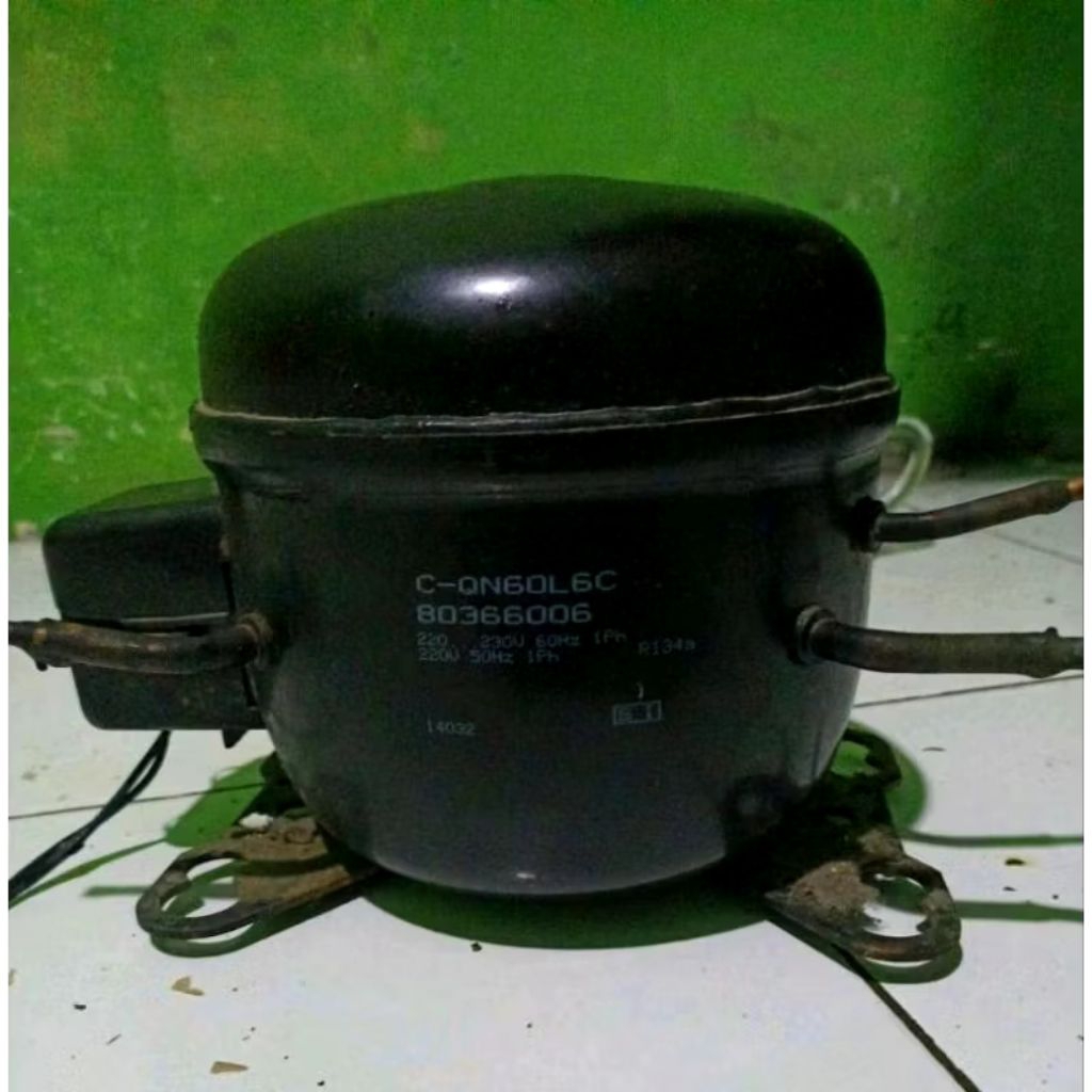 KOMPRESOR MESIN KULKAS 1 PINTU ORI SANYO, AQUA , NATIONAL# COMPRESSOR 1/8 PK ORI COPOTAN # MESIN KUL