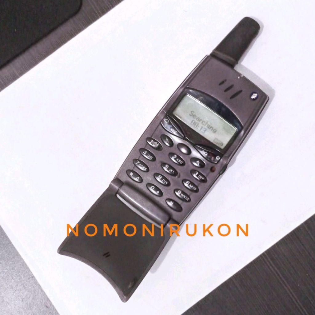 Handphone Ericsson T28 (antik)