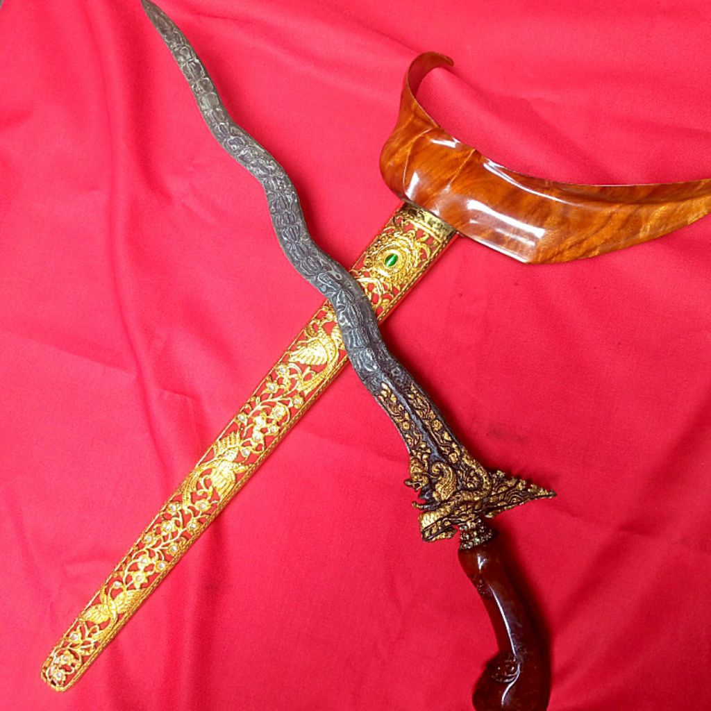 Koleksi Dapur Nogo Saliro Pamor Melati Tumpuk Kinatah Sepuh Kuning Emas Luk 7