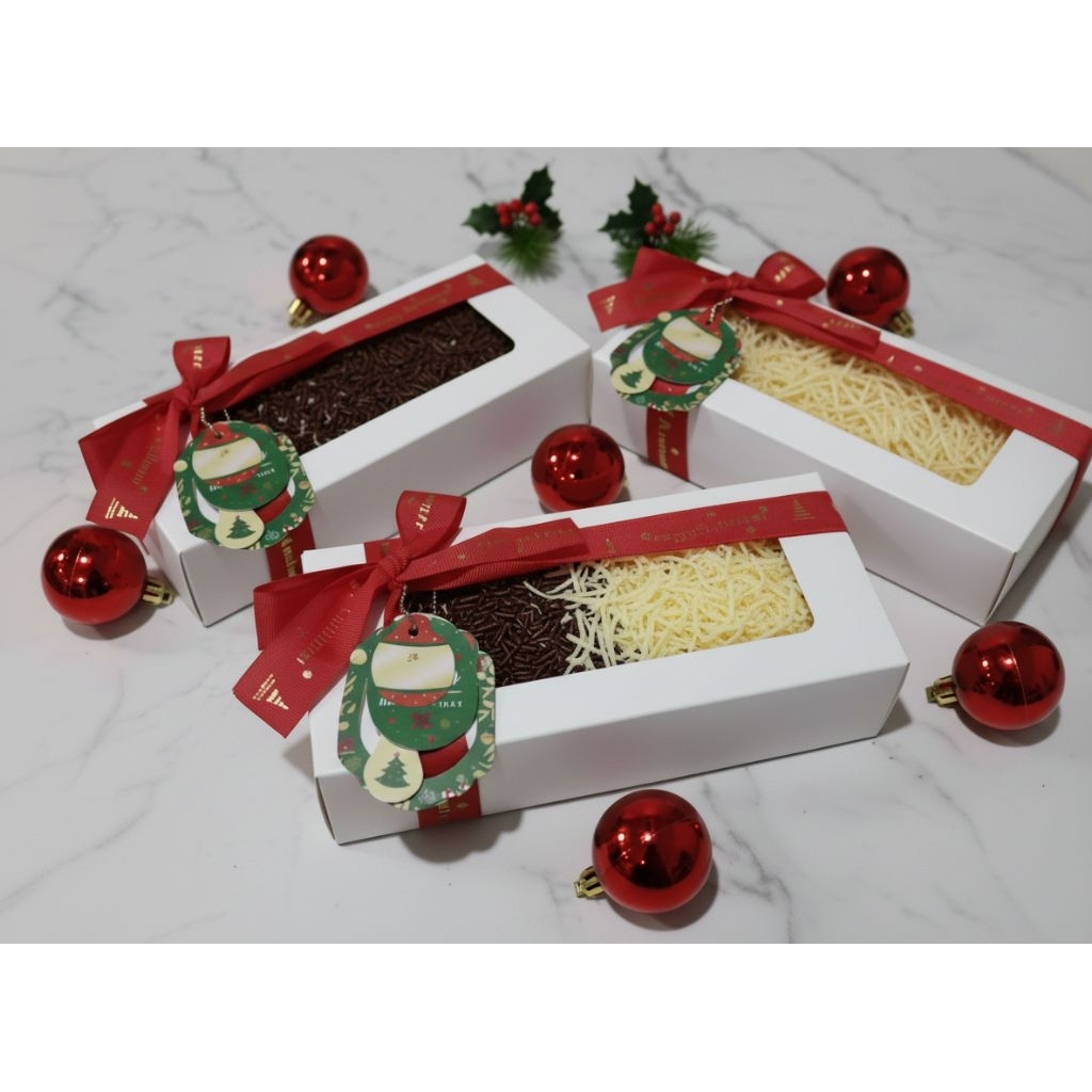 Hampers Natal Brownies Kukus Coklat Toping Keju dan Meises Semarang