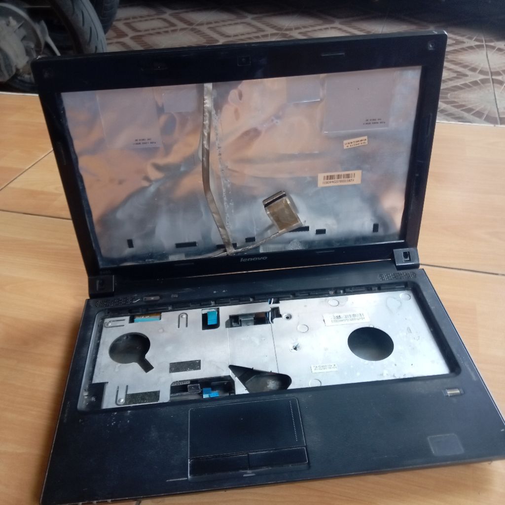 Casing laptop Lenovo B460