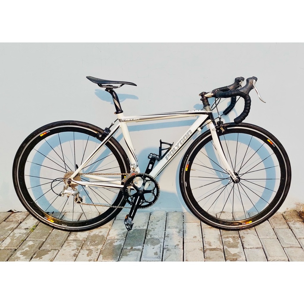 Sepeda Roadbike Polygon Helios 200 XS 48, Mavic Cosmic SLR 40