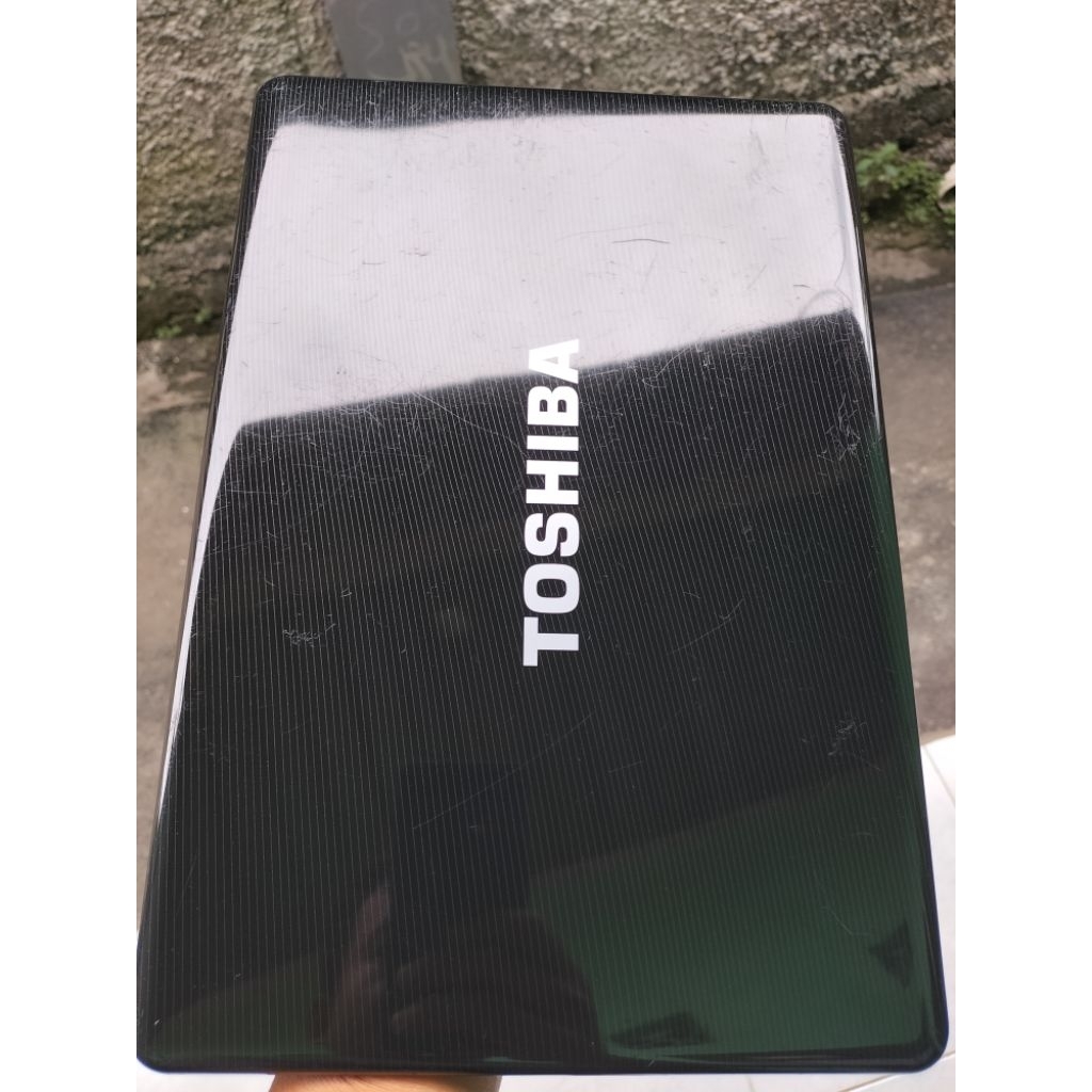 cover+fram lcd laptop Toshiba l510
