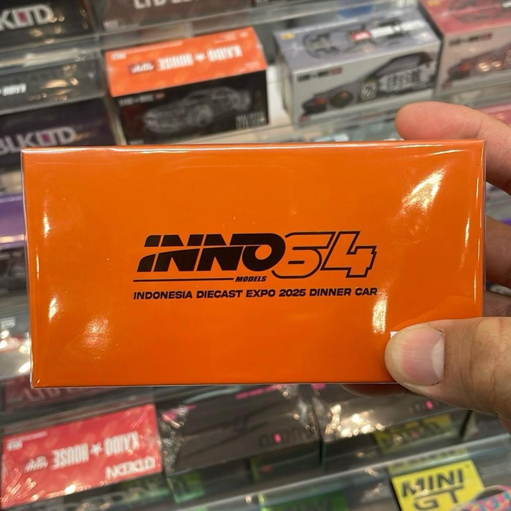 Inno64 Dinner car mercy 190E orange IDE 2025