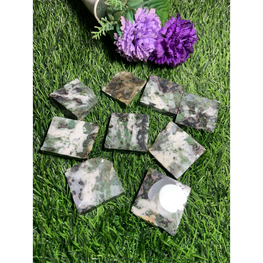 Bongkahan batu giok abstrak