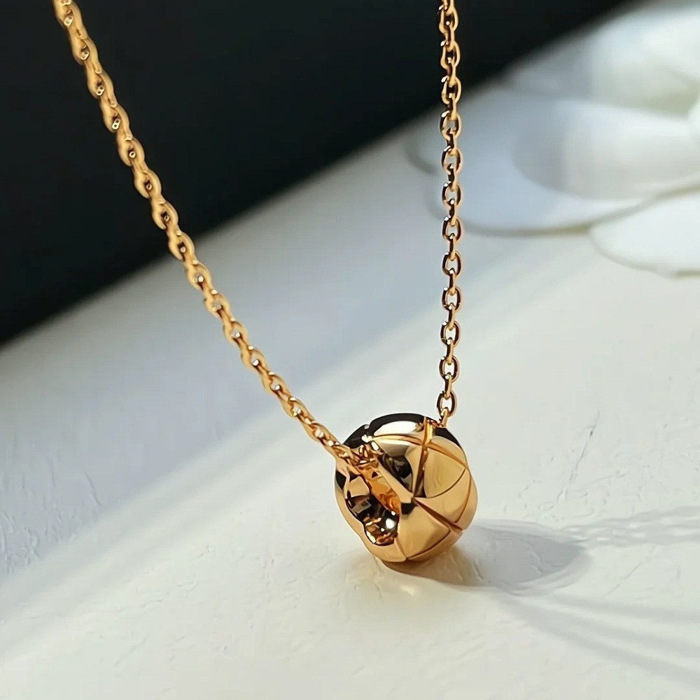 Kalung COCO CRUSH – Kalung Wanita Elegan Motif Kotak, Ukiran CNC Diamond, Tebal & Berkilau