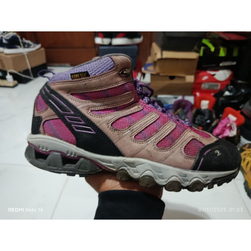 sepatu outdoor second K2 Gore-tex