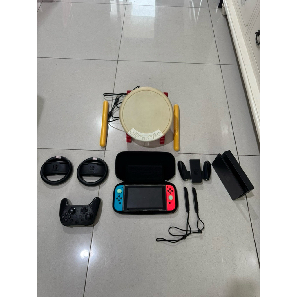 Nintendo Switch Neon V2 - Second