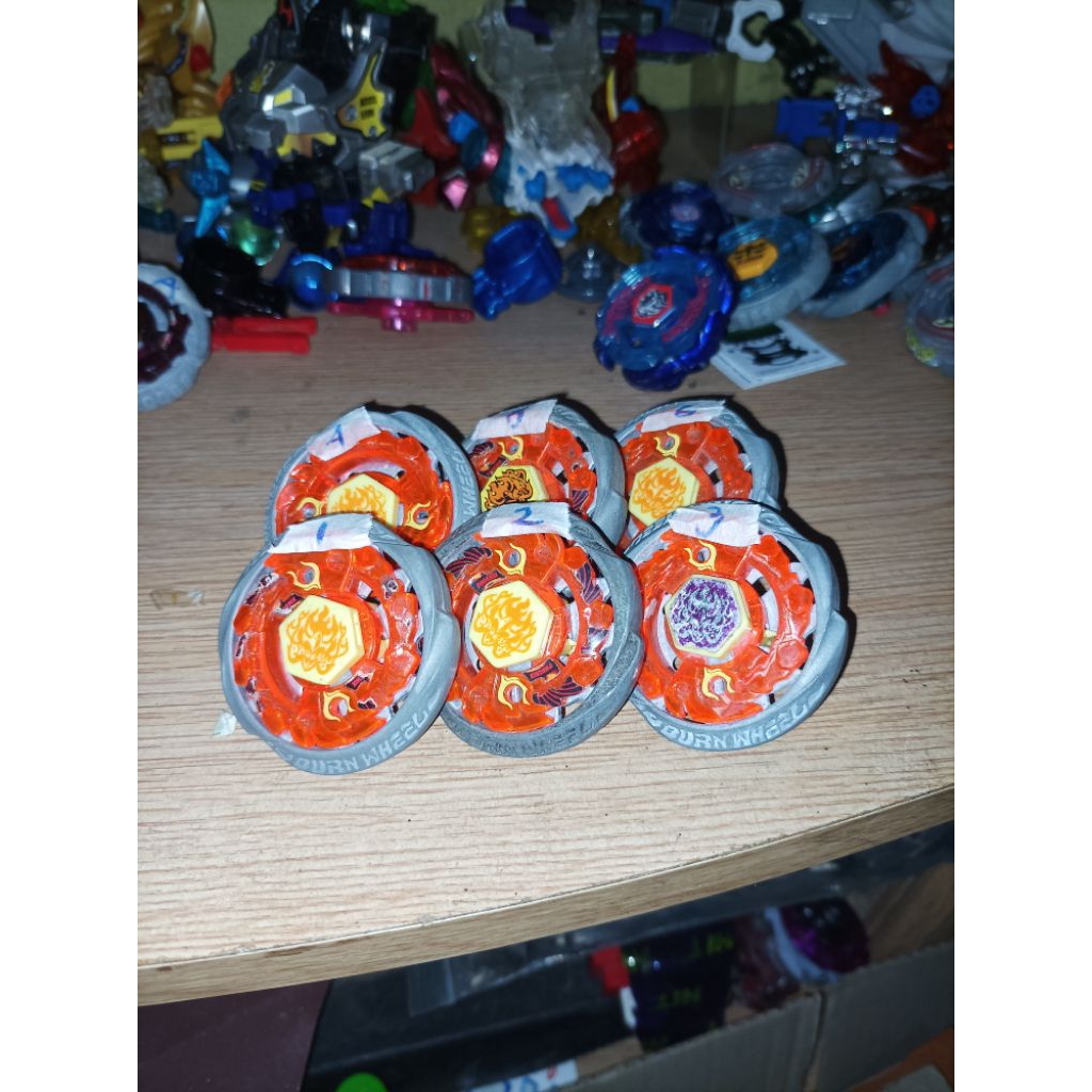 Beyblade metal fight Burn Phoenix