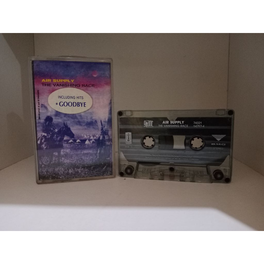 Kaset pita Air Supply - The Vanishing Race