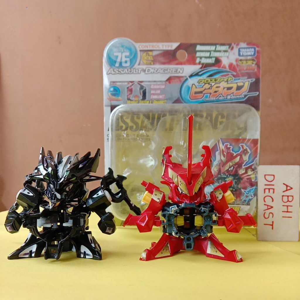 Crossfight b-daman cb-35 twin drazeros original takara tomy sepaket figure bdaman cb76 assault dragr