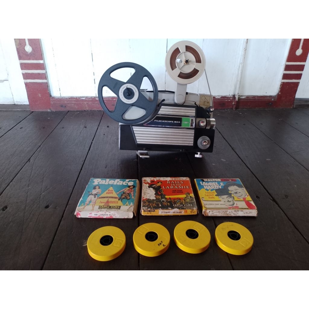 PROYEKTOR JADUL MERK FUJICASCOPE M33 FUJI FILM 8MM SECOND LAMPU MATI