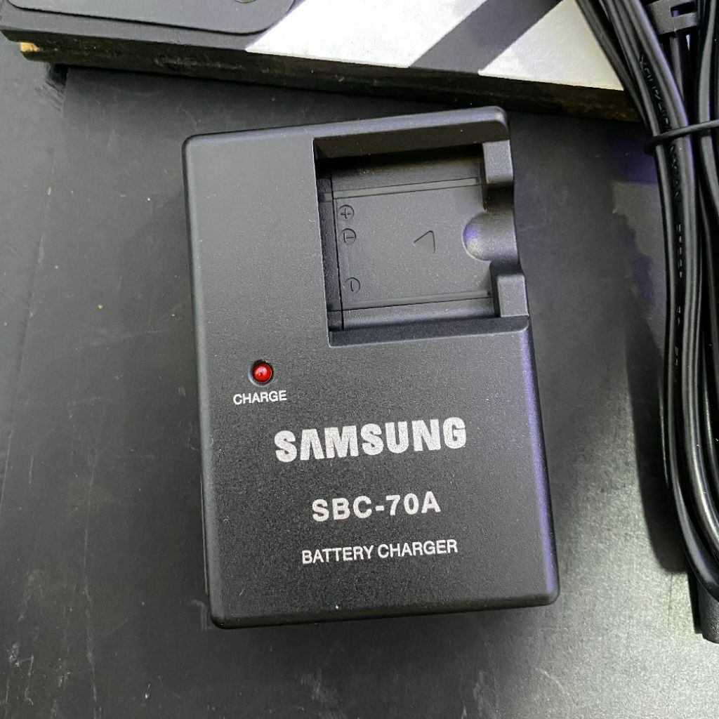 Charger Kamera Digital Samsung SL60 ES65 PL80 ST70 TL105 WB30F DV150F AQ100 BP-70A SBC-70A