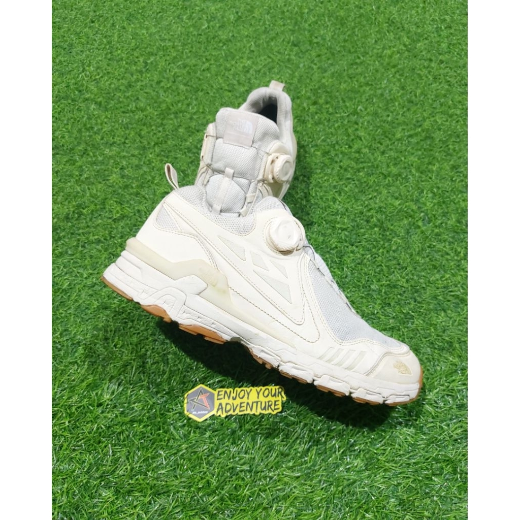 sepatu gunung trekking the nort face size 42