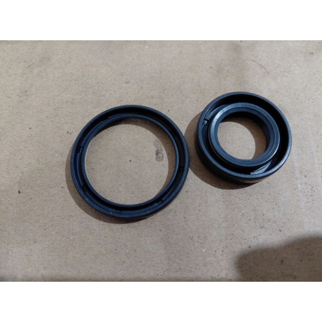 Seal as borm / worm power steering toyota crown.