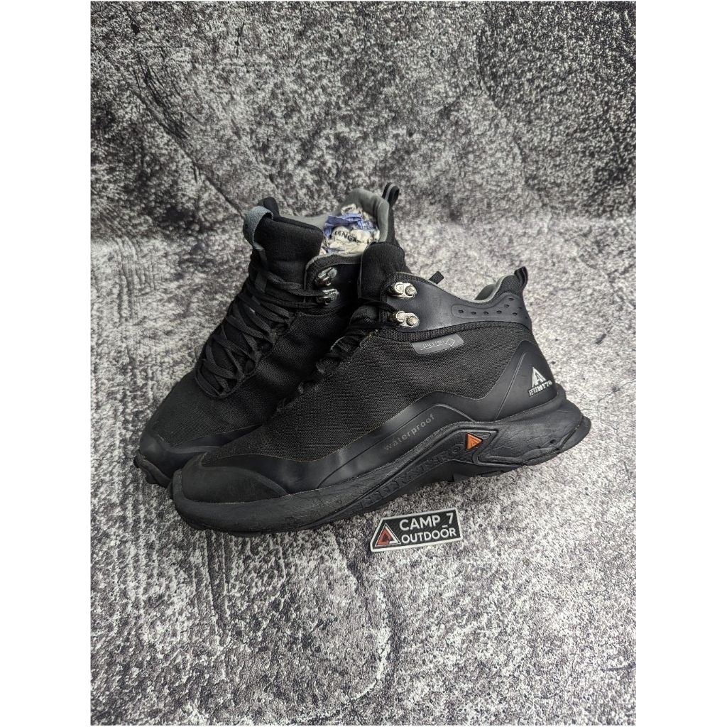 Sepatu Outdoo Humtto