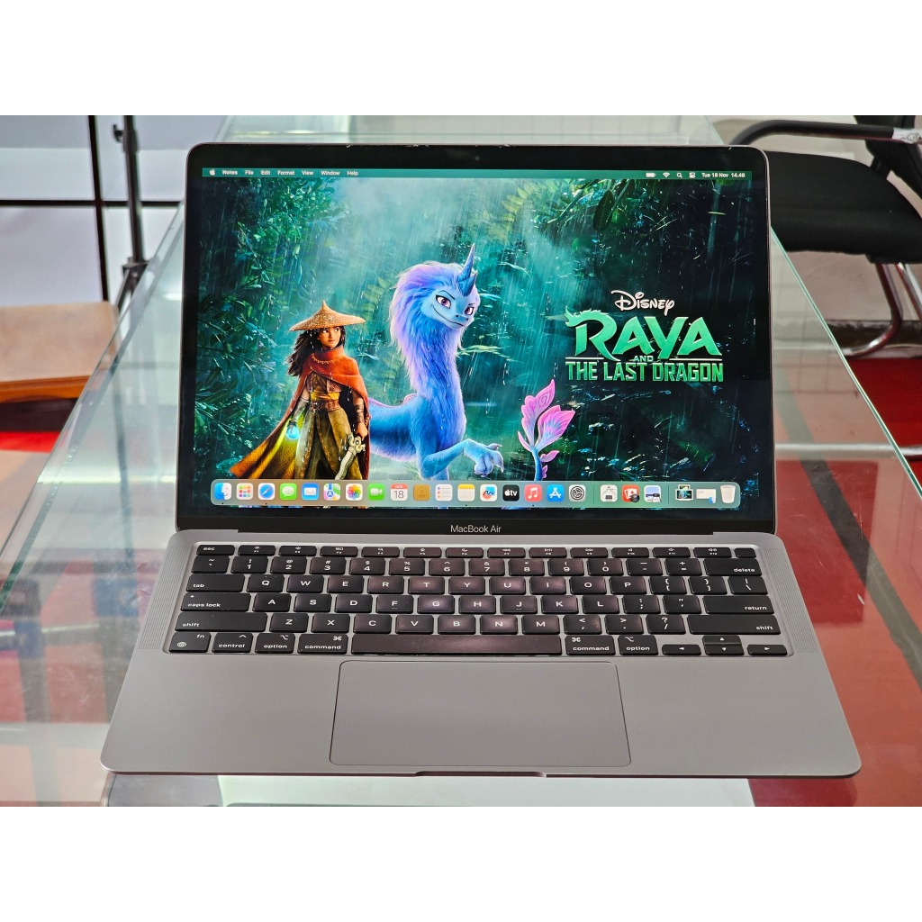 Macbook Air 2020 Apple M1 Chip Ram 8 GB 256 GB Flash Storage slim Premium Laptop Mantap
