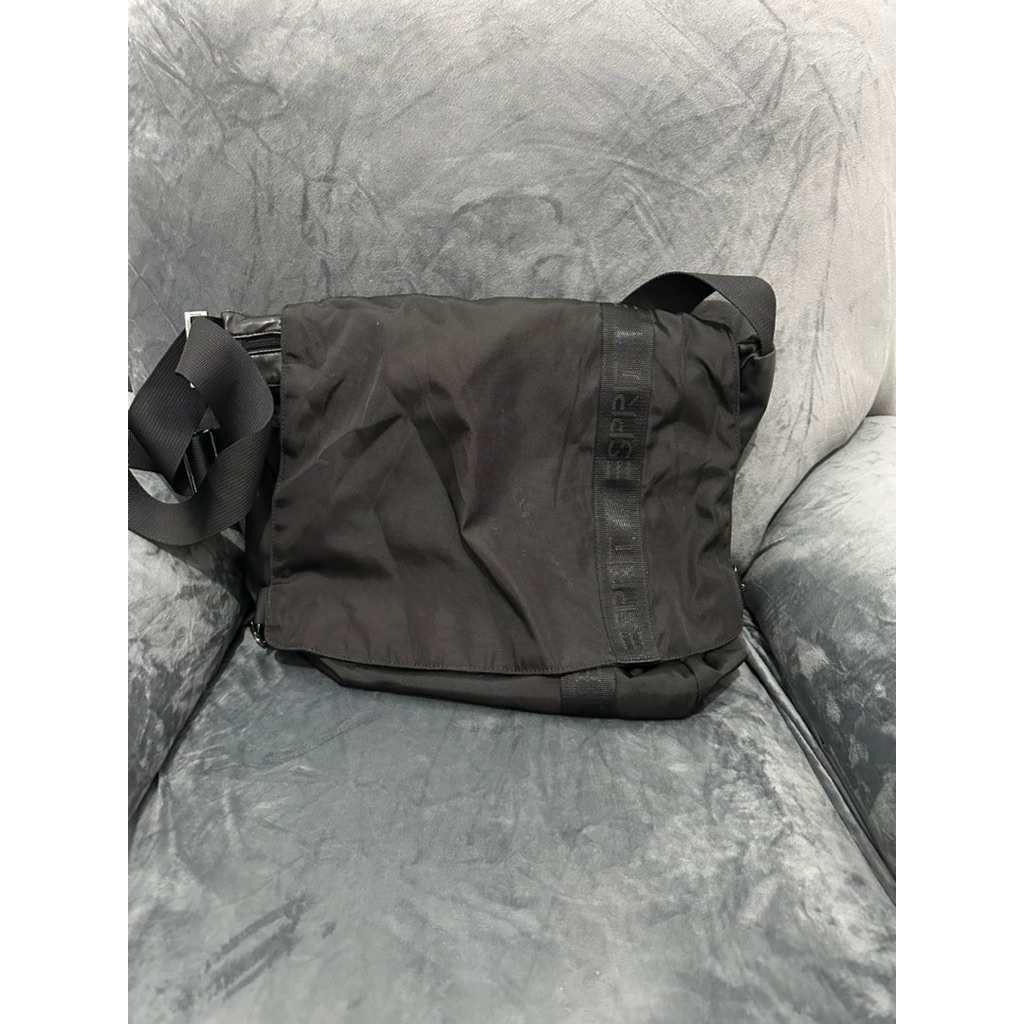 ESPRIT SLING BAG BLACK ORIGINAL PRELOVED