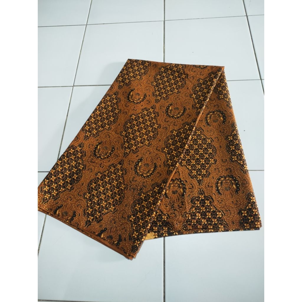 Jarik batik buntal melati sogan solo