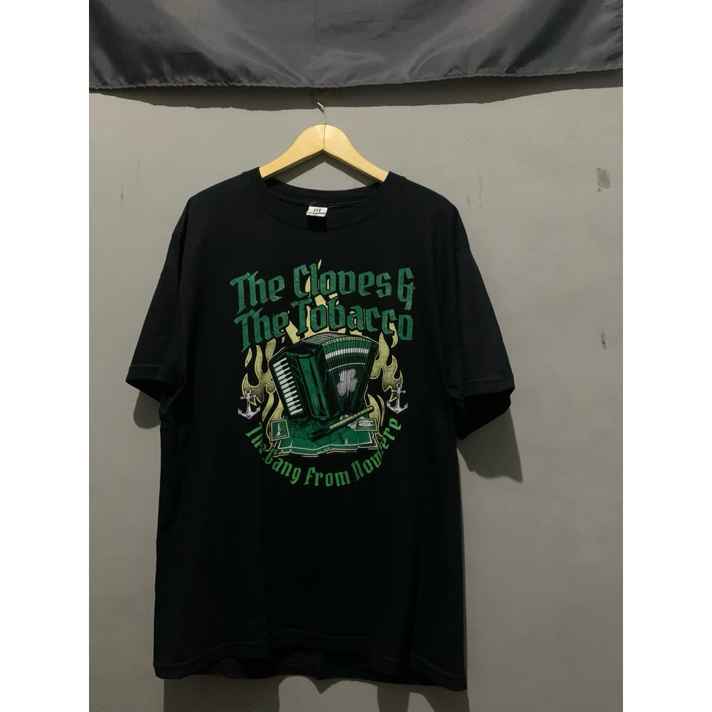 Tees THE CLOVES