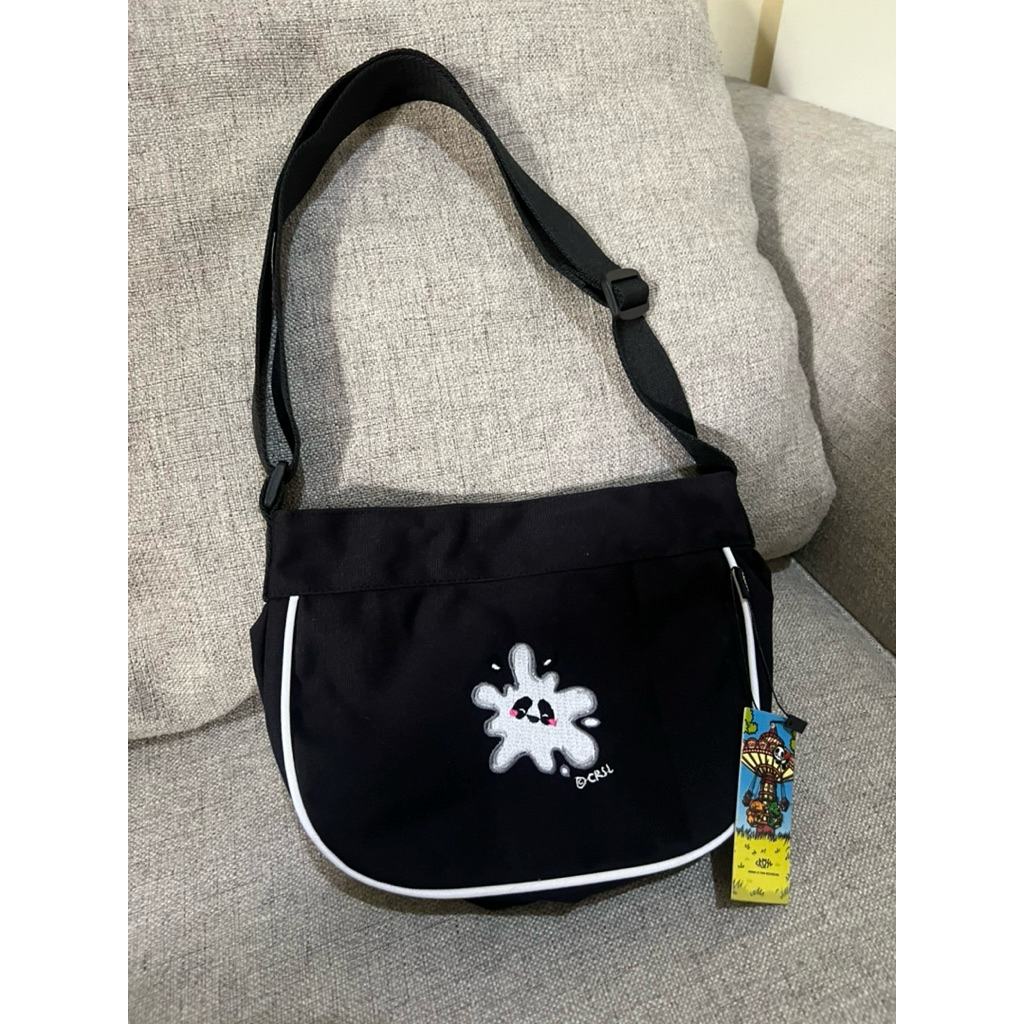 CRSL pure sling bag shoulder bag tas selempang unisex