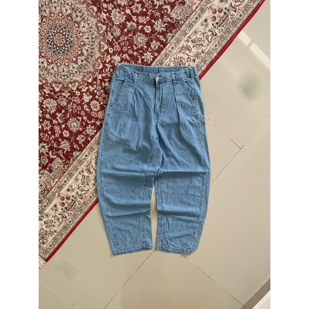 Global Uniqlo  Chambray Onetuck Baggy Pants