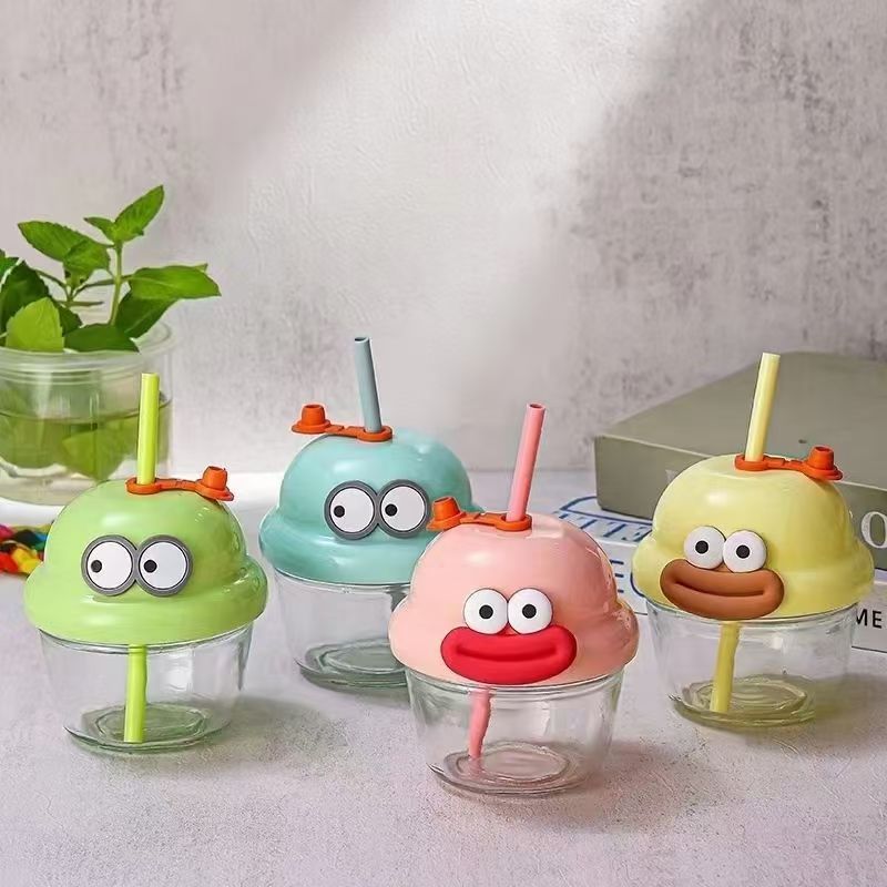 KitchenTic Gelas Kaca Tutup Gelas Kecil Kaca Minum Anak Anti Tumpah Karakter Lucu GWB03-210