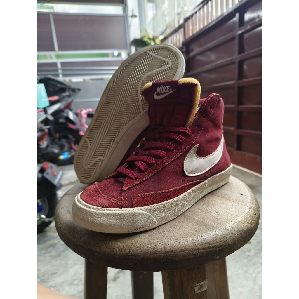 Nike Blazer Mid '77