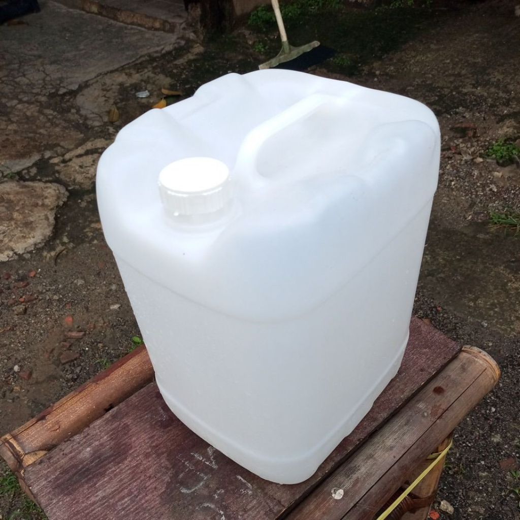 Jerigen Bekas 10 Liter Warna Putih_Eks Simpan Cairan Kesehatan
