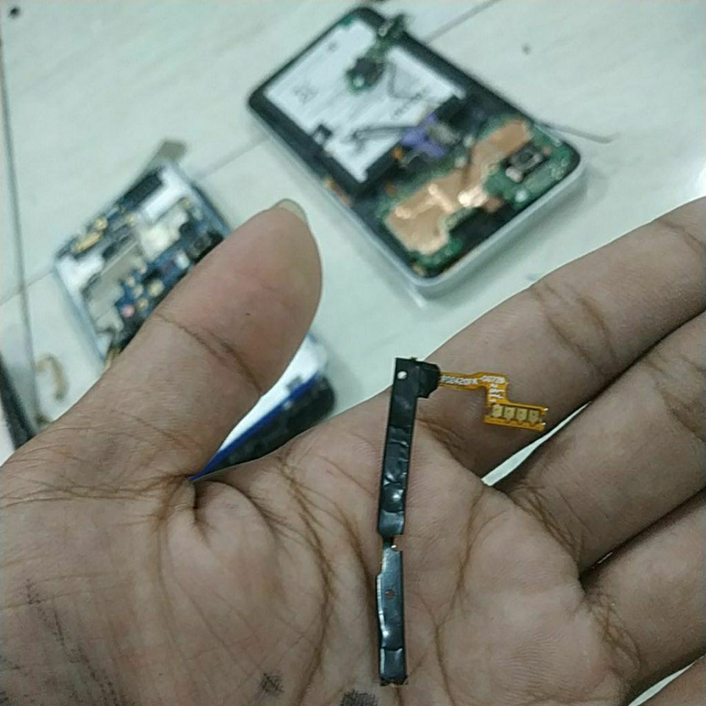 fleksibel power volume bekas Vivo y19s