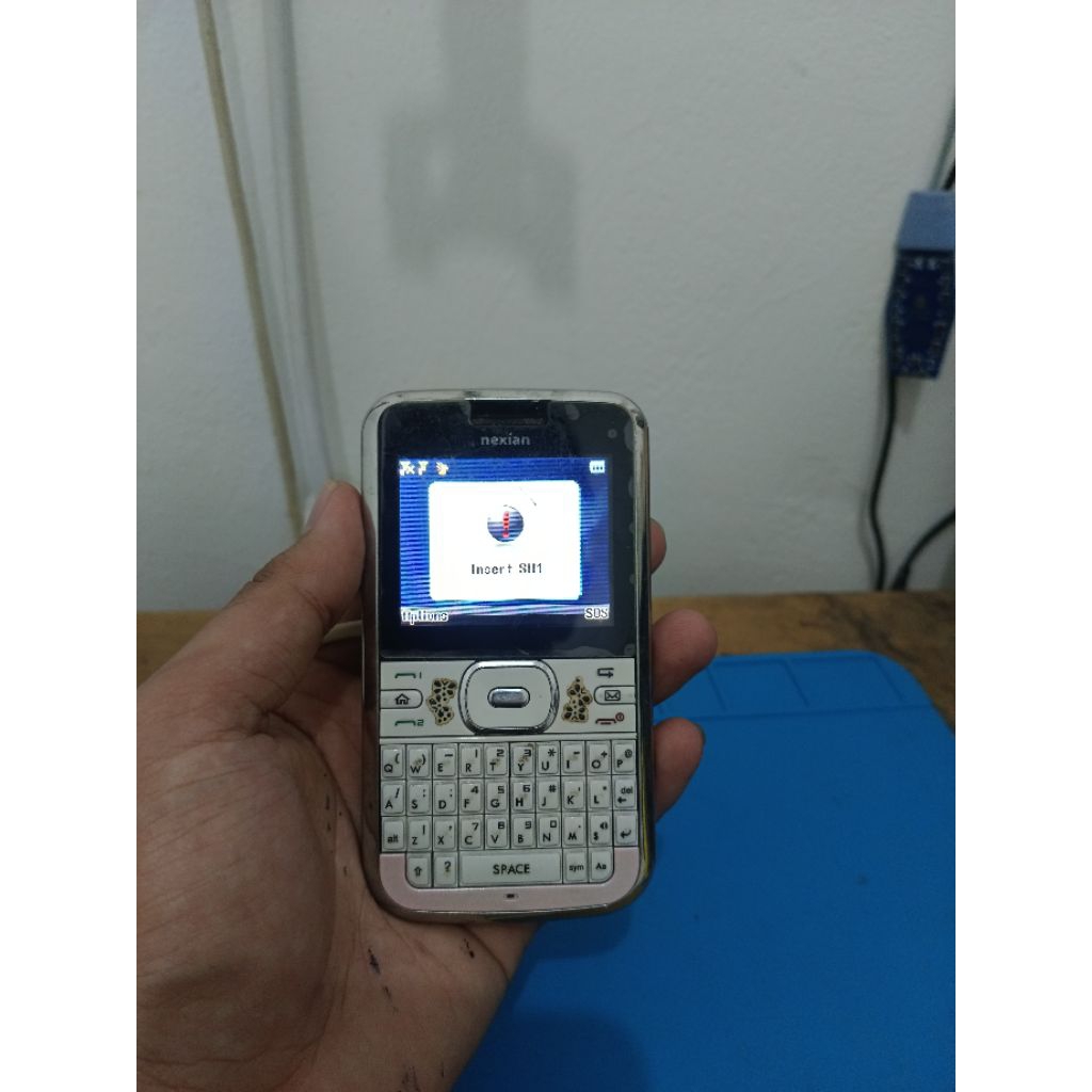 HANDPHONE NEXIAN