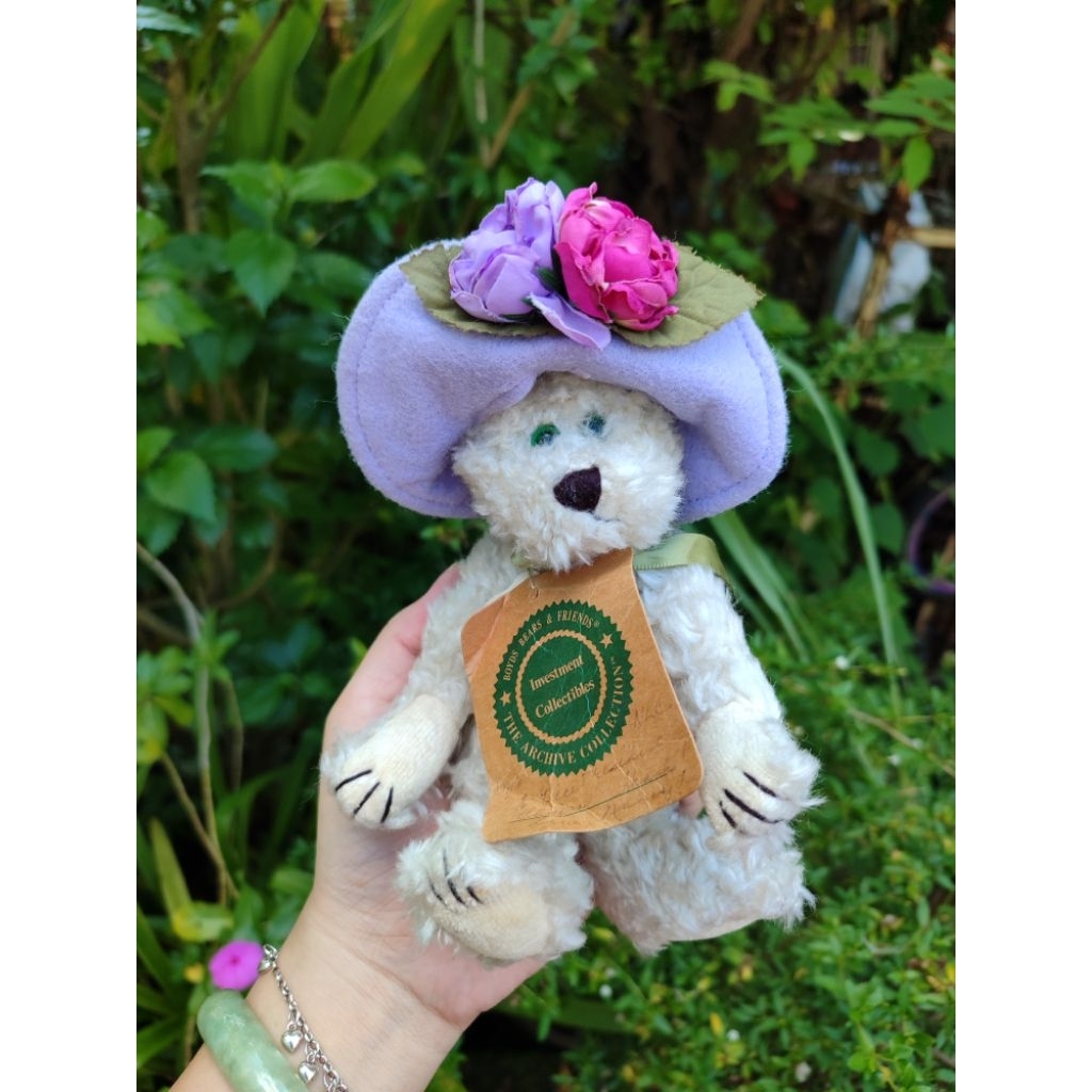 boneka vintage klasik Boyds Bear Twila Higgenthorpe Purple Hat Flowers Rose Jointed Teddy 90s Vintag