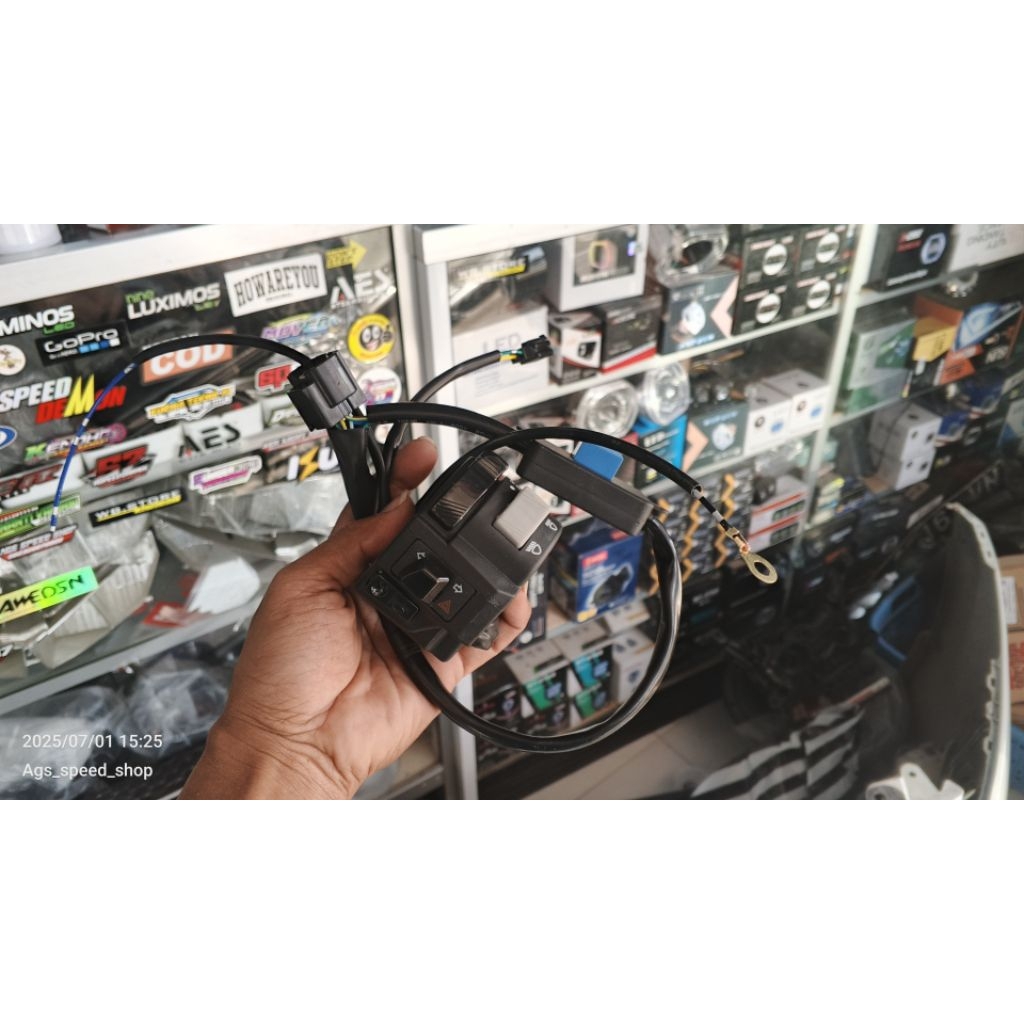 saklar vixion old PNP biled Vario 125/150 led new/holder vixion old PNP Biled vario