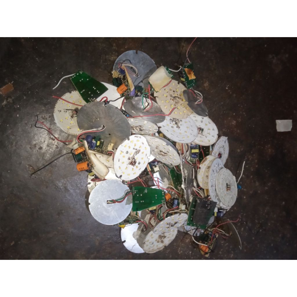 mesin dan PCB lampu emergency biasa OFF baca diskripsi