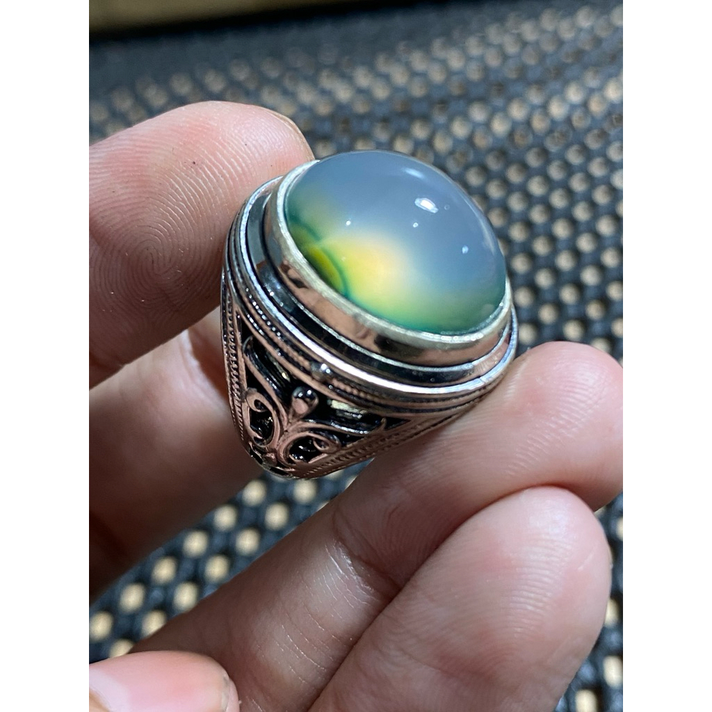 cincin batu anggur lawasan giwang